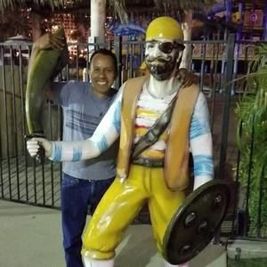 Meet your Posher, Luis